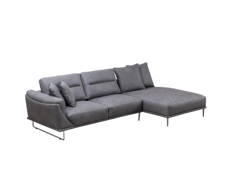 NKS99942GRYSSR Sectional with Right Side Chaise & 4 Pillows