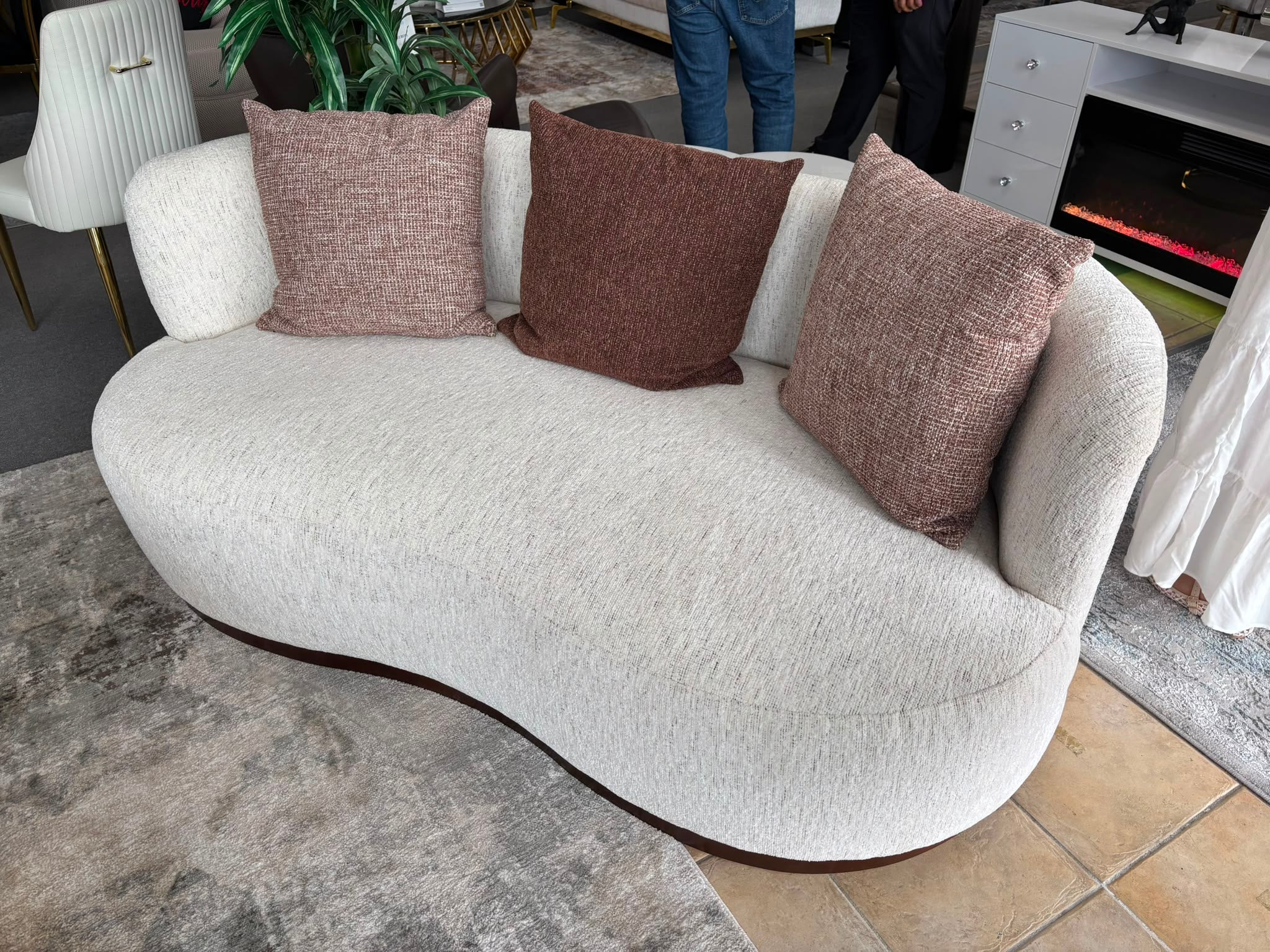 NKSPARAFKN1  Sofa and love seat
