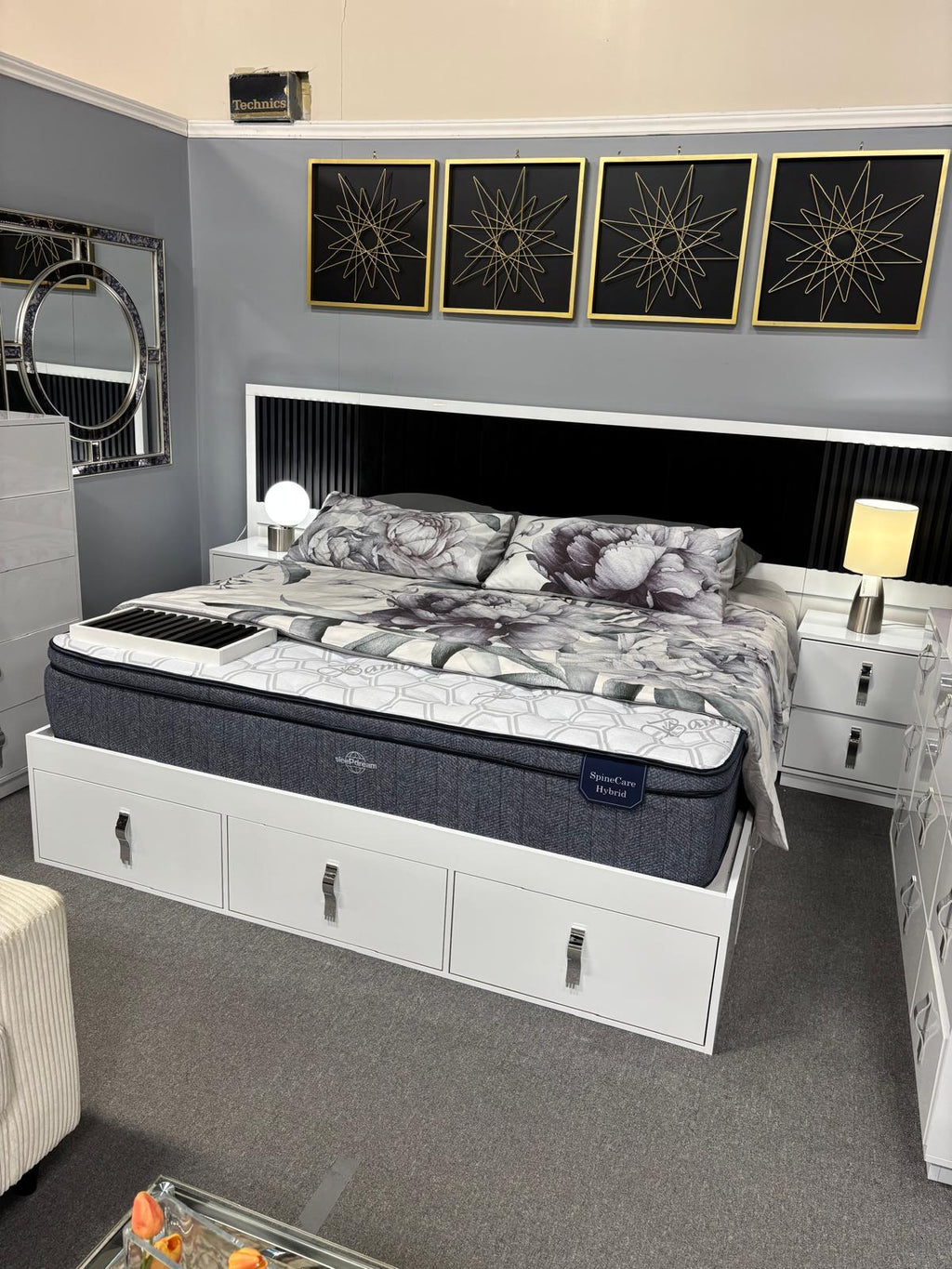 NKSPARAFKN7 Canadian Made High Gloss Panel bed