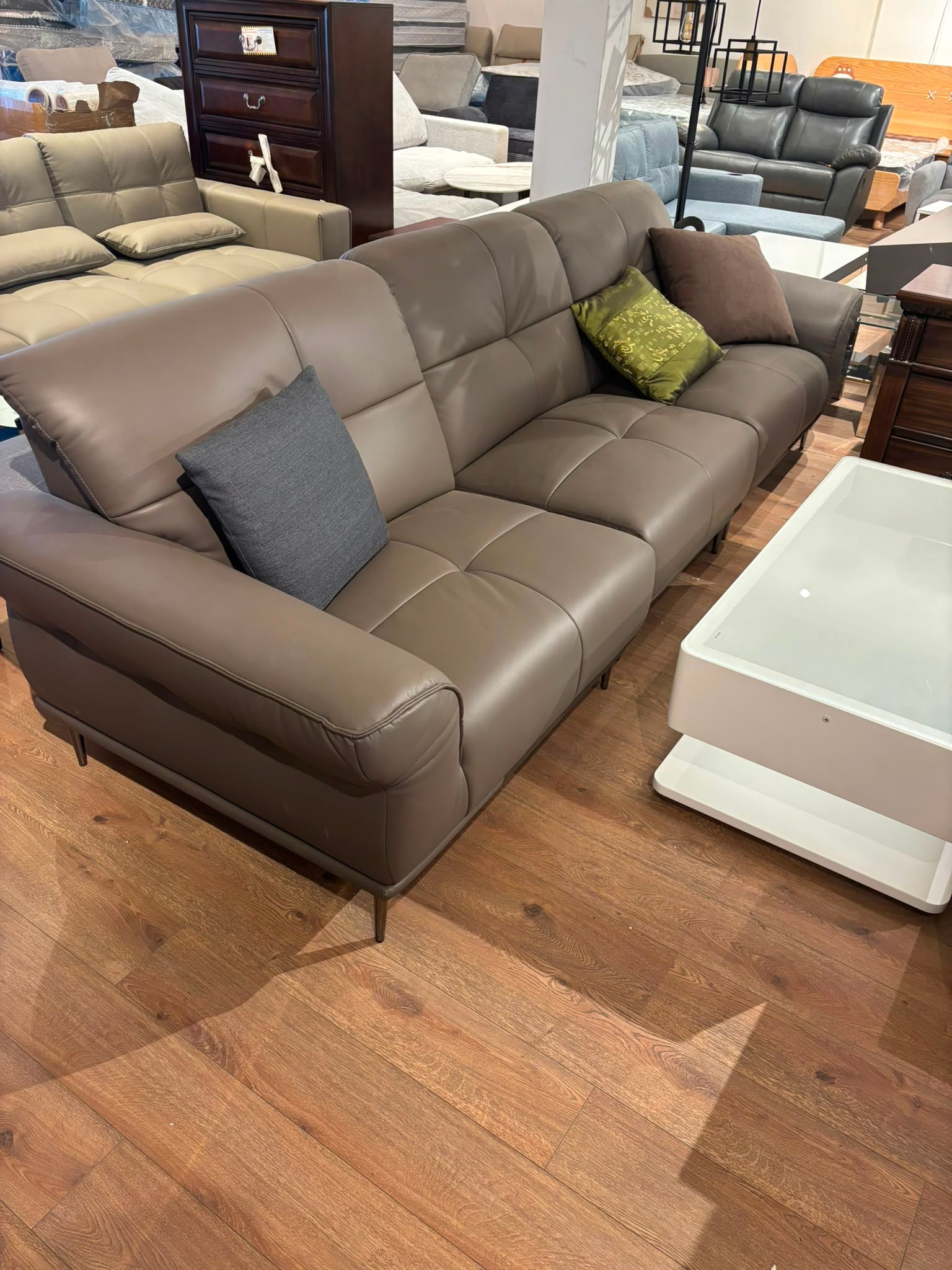 NKSHAP1 Modern Leather Large Sofa