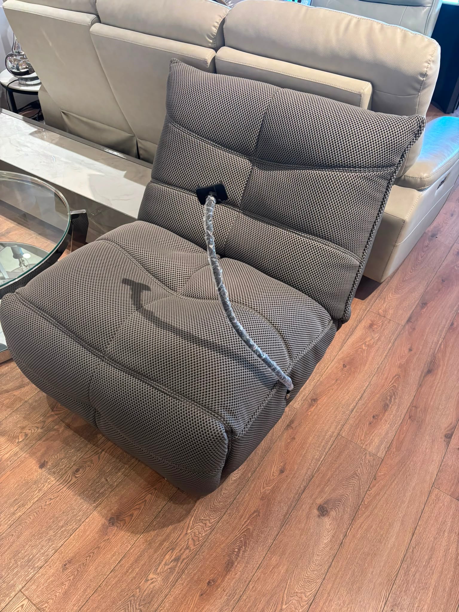 NKSHAP3 Accent Chair